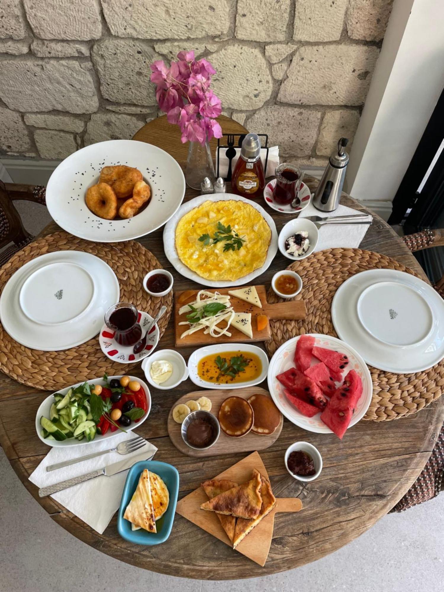Yuga Alaçatı Luaran gambar